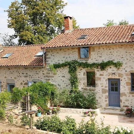 Graffeuil Gites 3 Fabulous Houses * Busserolles